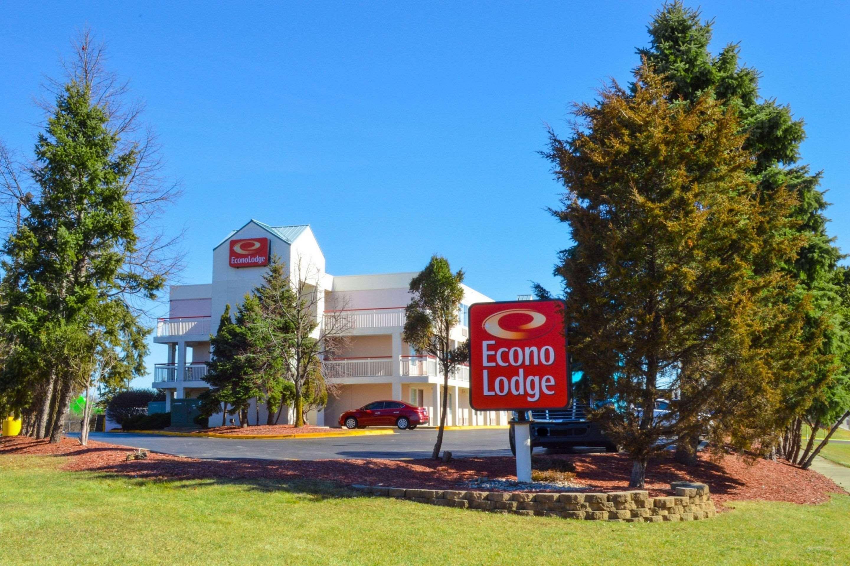 Econo Lodge Willowbrook Esterno foto
