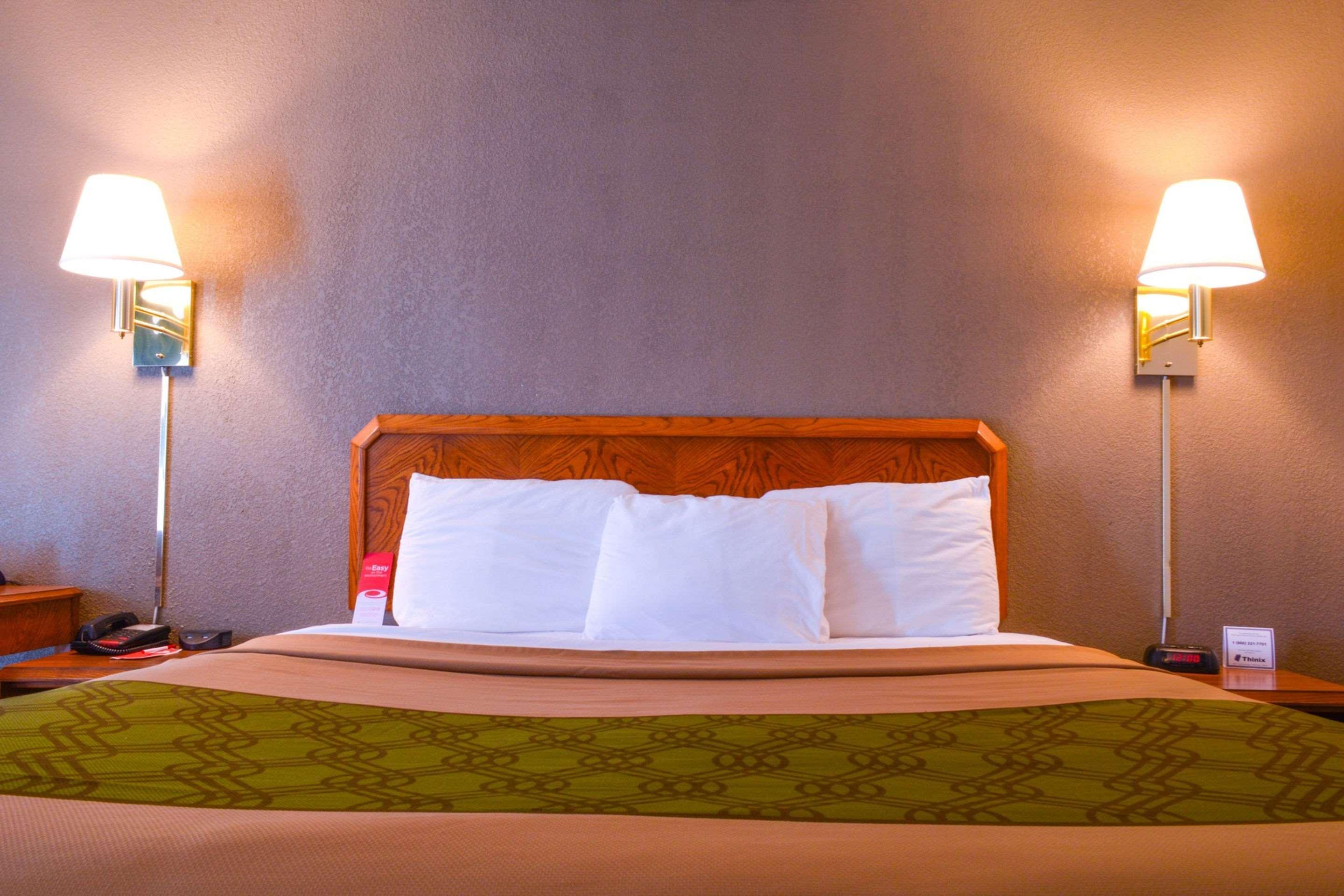 Econo Lodge Willowbrook Esterno foto