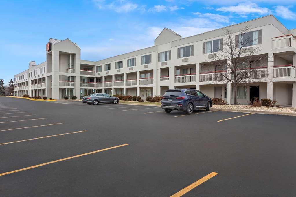 Econo Lodge Willowbrook Esterno foto
