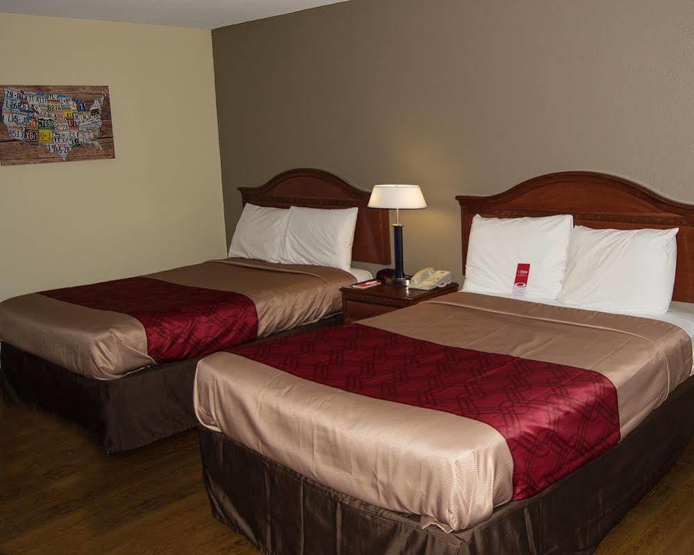 Econo Lodge Willowbrook Esterno foto